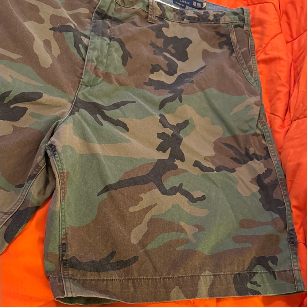 Polo by Ralph Lauren Men's Green Camouflage Shorts - Picture 4 of 16
